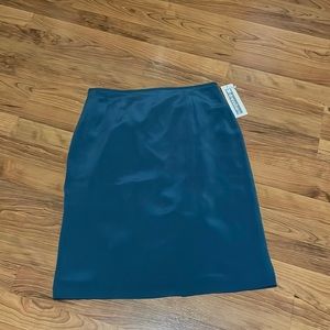 Dressbarn skirt 100% silk size 12